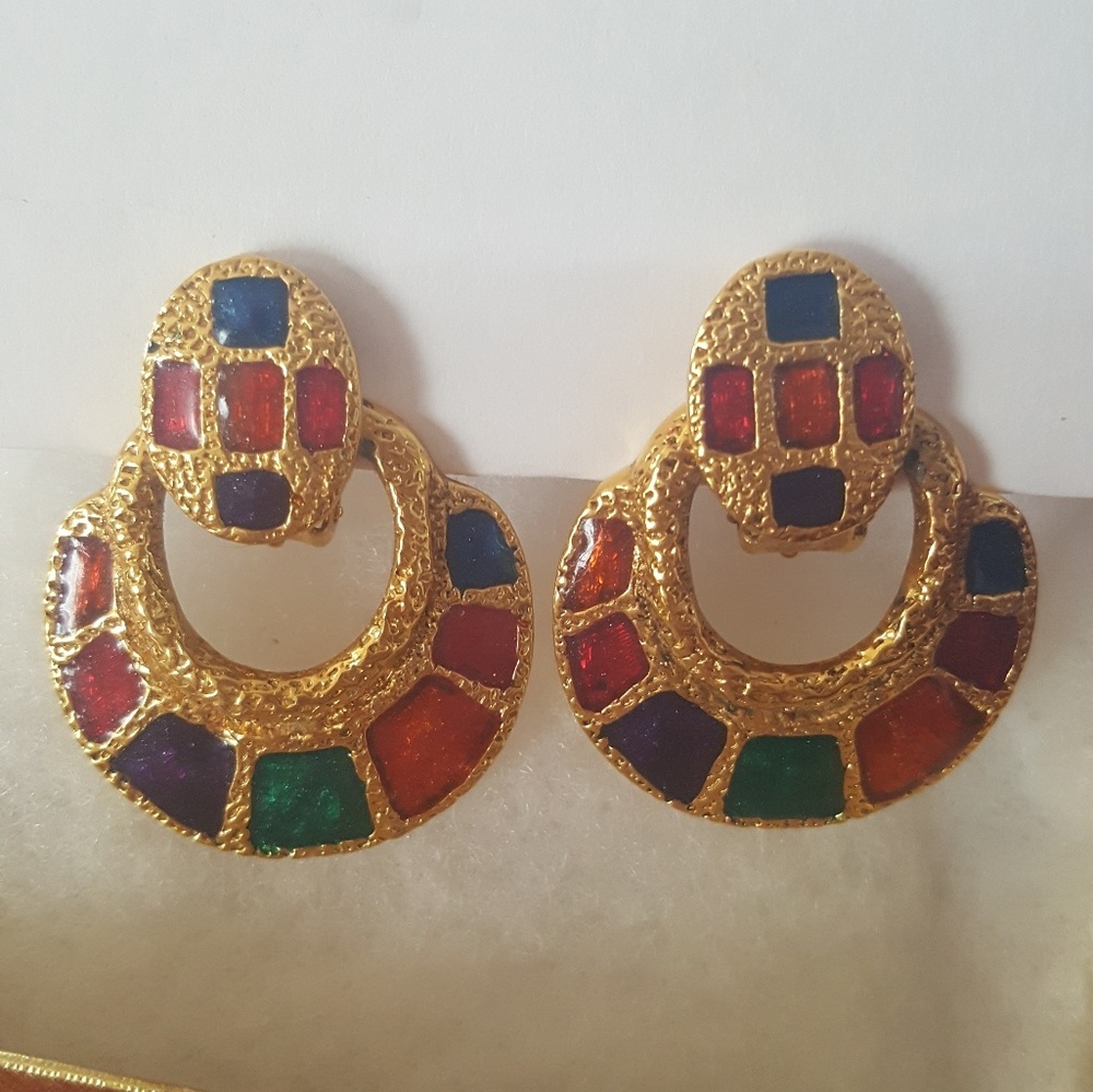 Clip on earrings